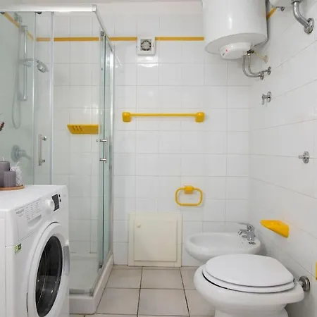 Апартаменты Torregrandeapt.1-con Terrazzo A Pochi Metri Dal Mare - Free Wi-fi