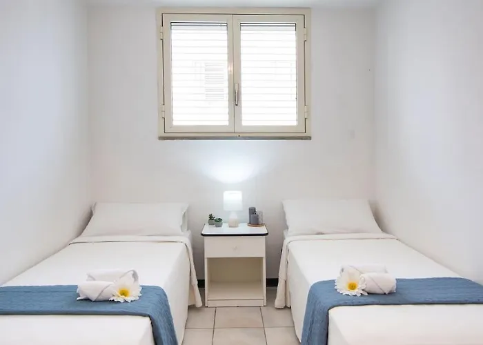 Torregrandeapt.1-con Terrazzo A Pochi Metri Dal Mare - Free Wi-fi Apartman *